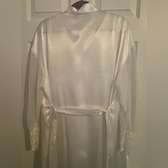 Vintage Alexandra Nicole Nightown and Robe Lingerie - Picture 2 of 12